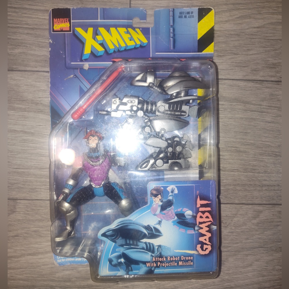 Marvel X-Men Gambit Action Figure with Robot Drone